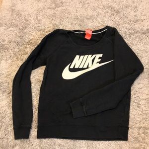 Black nike sweatshirt